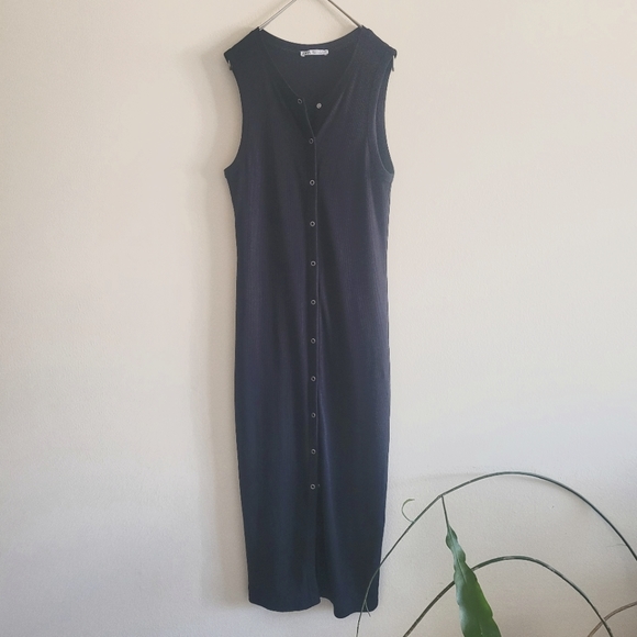 ZARA Ribbed Dress - Picture 4 of 10